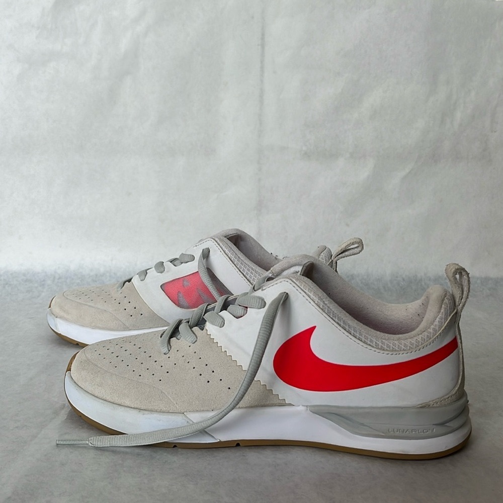Nike Women's SB project BA Cream and Red Sneakers
Size 7.5